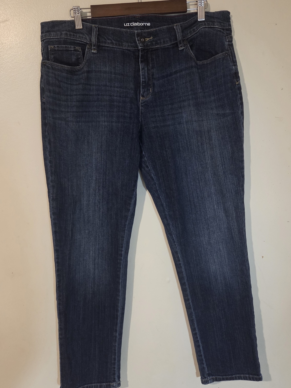 Liz Claiborne Women's Boyfriend Cut Size 14 Jeans